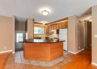 Photo 6: 163 Cedar Ridge Crescent SW in Calgary: Cedarbrae Detached for sale : MLS®# A2073462