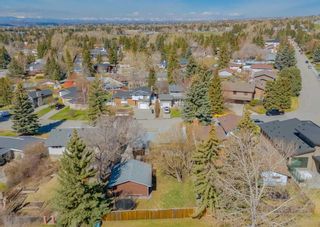 Photo 4: 203 Dalhurst Way NW in Calgary: Dalhousie Detached for sale : MLS®# A2129462