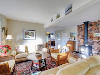 Photo 4: 5880 Bear Hill Rd in Saanich: SW Elk Lake House for sale (Saanich West)  : MLS®# 920679