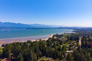Photo 39: 1761 DRUMMOND Drive in Vancouver: Point Grey House for sale (Vancouver West)  : MLS®# R2732008