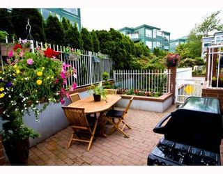 Photo 9: 1555 MARINERS Walk in Vancouver: False Creek Townhouse for sale in "THE LAGOONS" (Vancouver West)  : MLS®# V803057