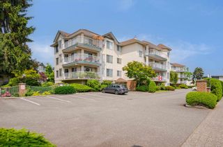 Photo 2: 109 5363 206 Street in Langley: Langley City Condo for sale in "Parkway Two" : MLS®# R2797611