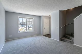Photo 3: 144 Elgin Gardens SE in Calgary: McKenzie Towne Row/Townhouse for sale : MLS®# A1094770