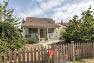 Main Photo: 432 RICHMOND Street in New Westminster: The Heights NW House for sale : MLS®# R2877726