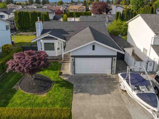Photo 3: 18863 FORD Road in Pitt Meadows: Central Meadows House for sale : MLS®# R2579235
