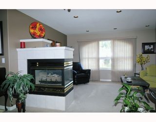 Photo 5: 3300 RAKANNA Place in Coquitlam: Hockaday House for sale : MLS®# V808044
