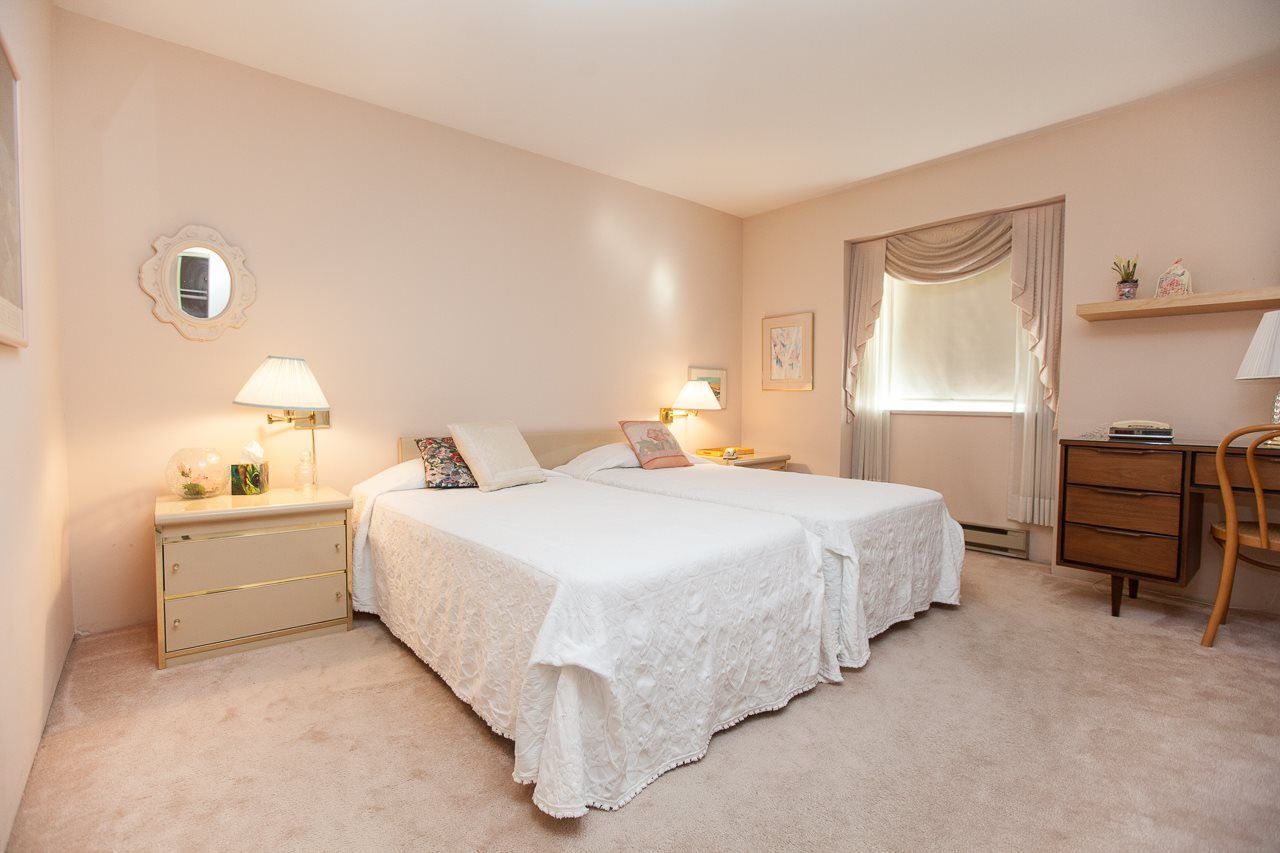 Photo 16: Photos: 43 6100 WOODWARDS Road in Richmond: Woodwards Townhouse for sale in "STRATFORD GREEN" : MLS®# R2213718