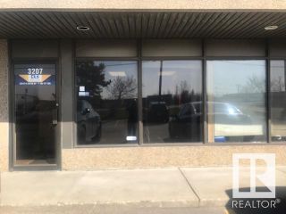 Photo 1: 3207 97 Street NW in Edmonton: Zone 41 Business for sale : MLS®# E4291336