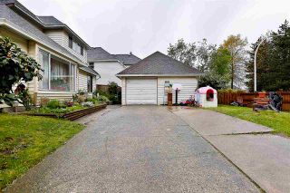 Photo 2: 12852 73 Avenue in Surrey: West Newton House for sale : MLS®# R2167370