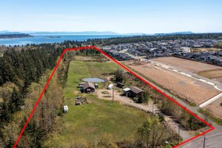 Photo 3: 4120 Fraser Rd in Courtenay: CV Courtenay South House for sale (Comox Valley)  : MLS®# 934906