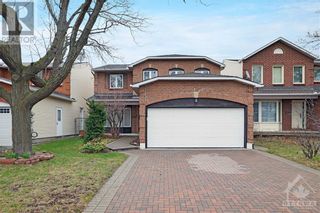 Photo 1: 17 PITTAWAY AVENUE in Ottawa: House for sale : MLS®# 1386742