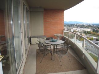 Photo 10: # 2401 6888 STATION HILL DR in Burnaby: South Slope Condo for sale (Burnaby South)  : MLS®# V1090475