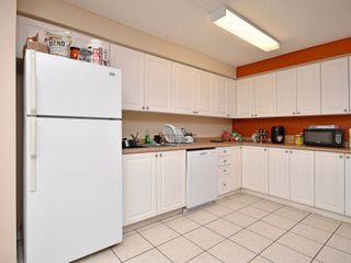 Photo 11: 204 261 Lester Street in Waterloo: Condo for sale : MLS®# X5771353