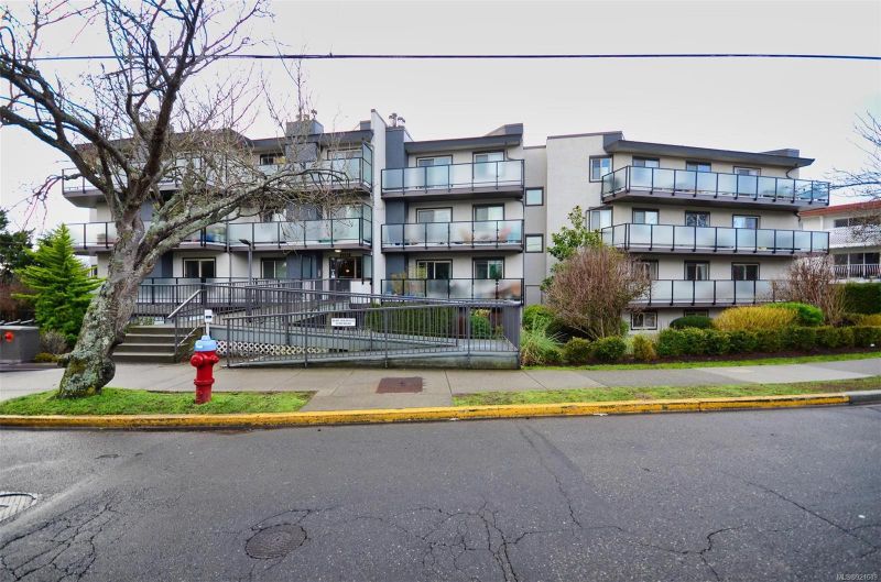 FEATURED LISTING: 108 - 1241 Fairfield Rd Victoria