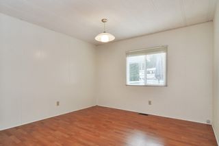 Photo 14: 40 2305 200 Street in Langley: Brookswood Langley Manufactured Home for sale in "Cedar Lane Park" : MLS®# R2524495