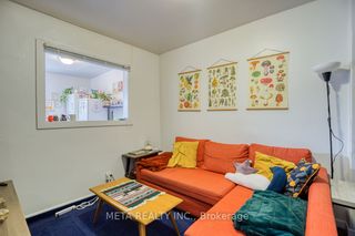 Photo 7: 32 Macklem Avenue in Toronto: Little Portugal House (2 1/2 Storey) for sale (Toronto C01)  : MLS®# C8218700