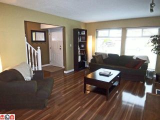 Photo 2: 21110 91A Avenue in Langley: Walnut Grove House for sale in "Country Grove Estates" : MLS®# F1128351