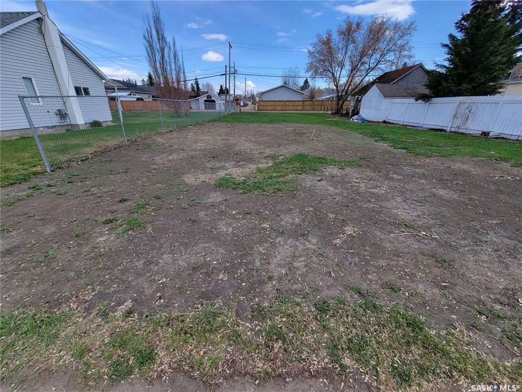 Main Photo: 408 Main Street in Unity: Lot/Land for sale : MLS®# SK916246