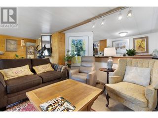 Photo 16: 3096 Lindberg Road in Sorrento: House for sale : MLS®# 10309166