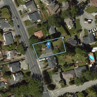 Photo 36: 4217 Quadra St in Saanich: SE Lake Hill House for sale (Saanich East)  : MLS®# 920932