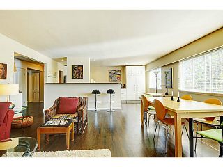 Photo 2: 303 2825 SPRUCE Street in Vancouver: Fairview VW Condo for sale in "Fairview" (Vancouver West)  : MLS®# V1053571