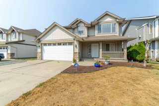 Photo 1: 27965 JUNCTION Avenue in Abbotsford: Aberdeen House for sale : MLS®# R2606798