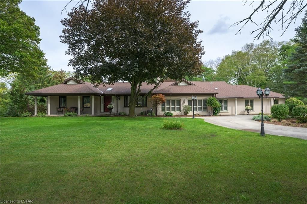 Main Photo: 2648 WOODHULL Road in London: South K Residential for sale (South)  : MLS®# 40166077