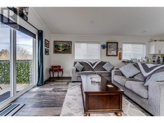 Photo 5: 1600 43 Avenue Unit# 2 Harwood: Okanagan Shuswap Real Estate Listing: MLS®# 10309028