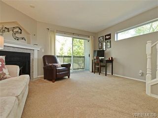 Photo 8: 1646 Myrtle Ave in VICTORIA: Vi Oaklands Row/Townhouse for sale (Victoria)  : MLS®# 741520