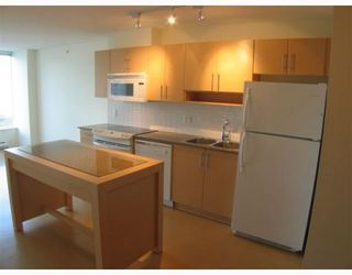 Photo 4: 1506 550 TAYLOR Street in Vancouver: Downtown VW Condo for sale in "THE TAYLOR" (Vancouver West)  : MLS®# V782558