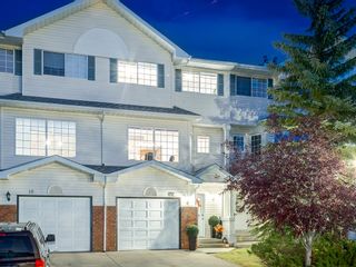Photo 1: 22 Lincoln Green SW in : Lincoln Park House for sale (Calgary)  : MLS®# c4143515