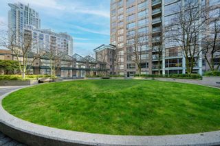 Photo 23: 904 238 ALVIN NAROD Mews in Vancouver: Yaletown Condo for sale in "PACIFIC PLAZA" (Vancouver West)  : MLS®# R2760971