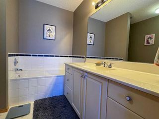 Photo 19: 2 6408 Bowwood Drive NW in Calgary: Bowness Row/Townhouse for sale : MLS®# A2126033
