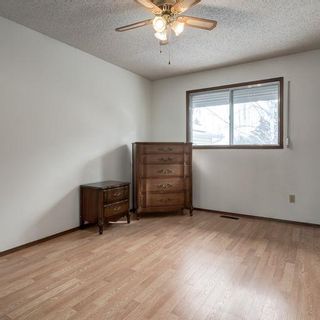 Photo 15: 944 Hunterston Hill NW in Calgary: Huntington Hills Detached for sale : MLS®# A2031918