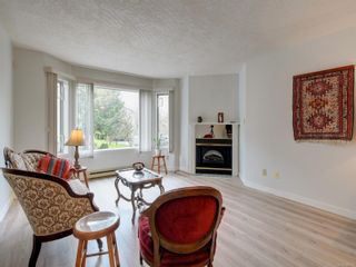 Photo 2: 208 9882 Fifth St in Sidney: Si Sidney North-East Condo for sale : MLS®# 899929