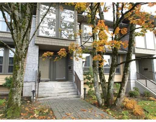 Main Photo: 1658 St. Georges Avenue in North Vancouver: Central Lonsdale Townhouse for sale : MLS®# V794083