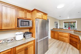Photo 11: 2586 Rainville Rd in Langford: La Mill Hill House for sale : MLS®# 941995
