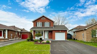 Photo 1: 45 Prout Drive in Clarington: Bowmanville House (2-Storey) for sale : MLS®# E8326658