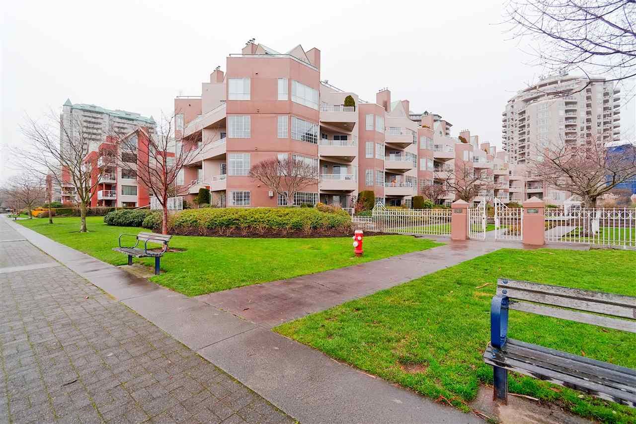 Main Photo: 316 1150 QUAYSIDE Drive in New Westminster: Quay Condo for sale : MLS®# R2329449