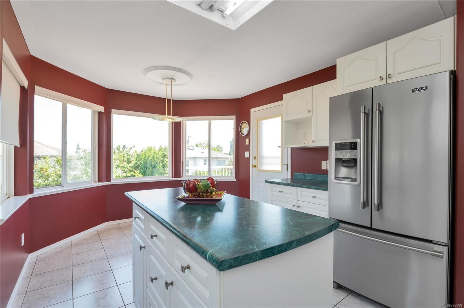 Photo 11: Photos: 2241 Canterbury Lane in Campbell River: CR Campbell River Central House for sale : MLS®# 879988