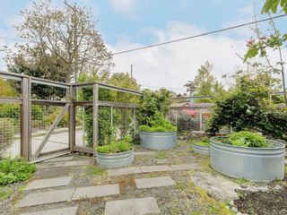 Photo 49: 2067 Crescent Rd in Oak Bay: OB Gonzales House for sale : MLS®# 902372