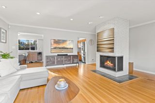 Photo 4: 2479 LAURALYNN Drive in North Vancouver: Westlynn House for sale : MLS®# R2772603