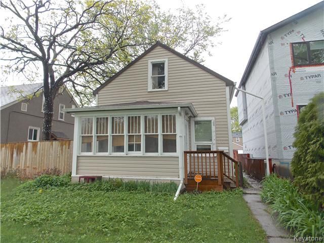 Main Photo: 755 Garwood Avenue in Winnipeg: Crescentwood Residential for sale (1B)  : MLS®# 1713205