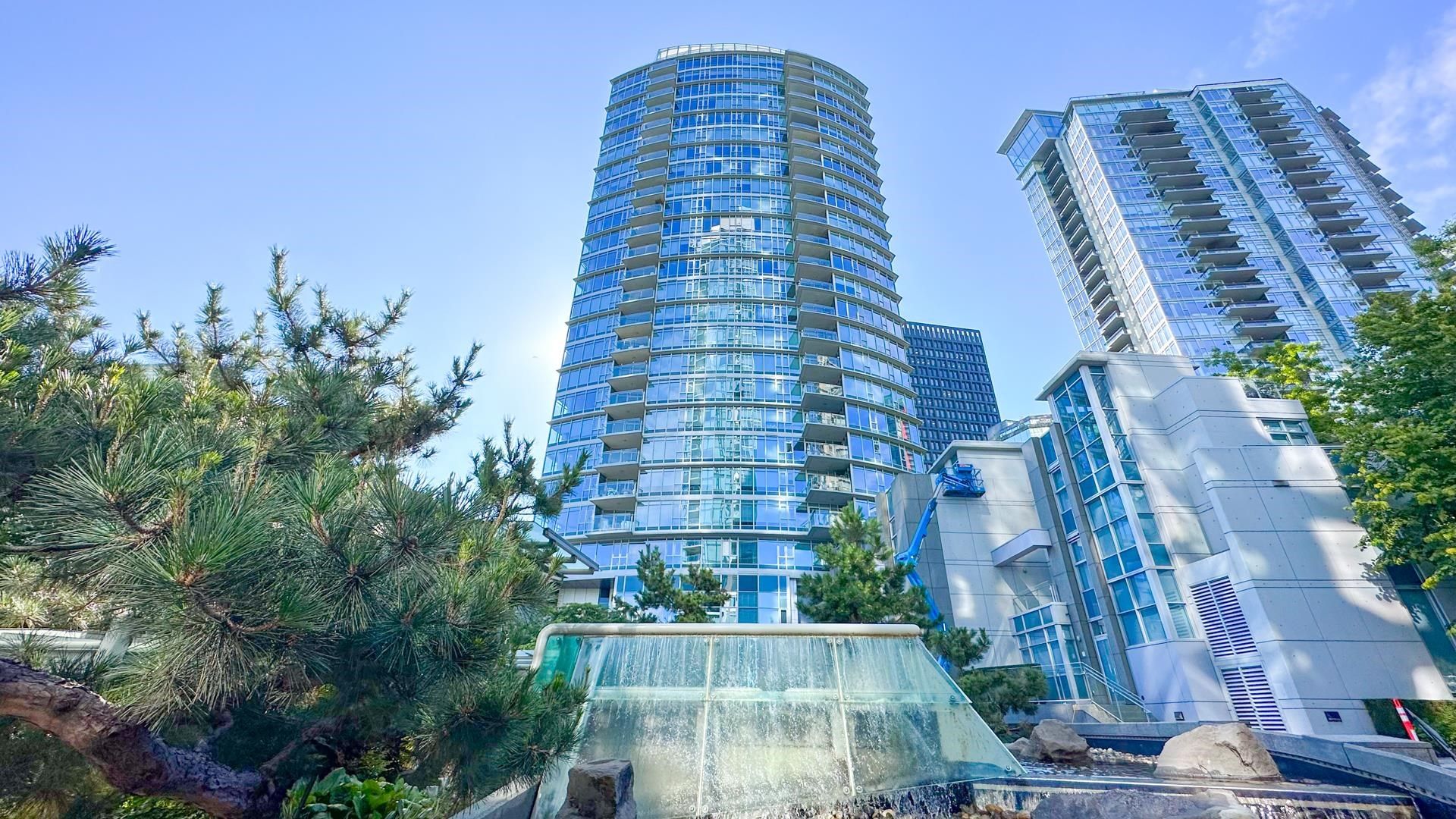 Main Photo: 404 1233 W CORDOVA Street in Vancouver: Coal Harbour Condo for sale in "CARINA" (Vancouver West)  : MLS®# R2807907