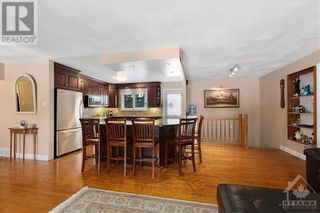 Photo 12: 68 MILLFORD AVENUE in Ottawa: House for sale : MLS®# 1376955