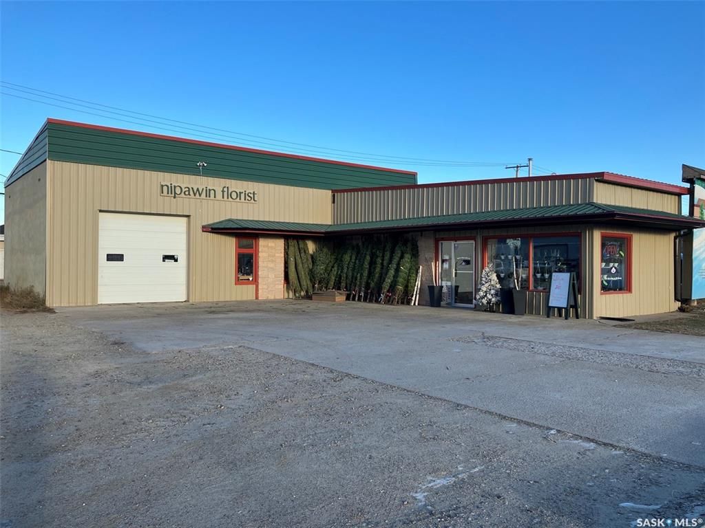 Main Photo: 219 1st Avenue West in Nipawin: Commercial for sale : MLS®# SK952871