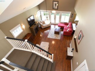 Photo 5: 1215 Clearwater Pl in VICTORIA: La Westhills House for sale (Langford)  : MLS®# 820809