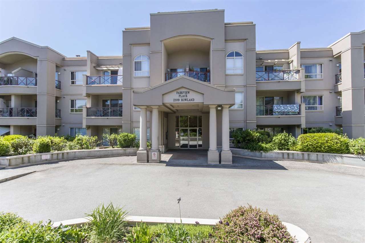 Main Photo: 228 2109 ROWLAND Street in Port Coquitlam: Central Pt Coquitlam Condo for sale in "Parkview Place" : MLS®# R2269188