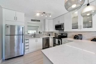Photo 18: 74 Kingsland Villas SW in Calgary: Kingsland Row/Townhouse for sale : MLS®# A2144148
