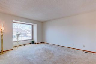 Photo 6: 19 Healy Crescent in Winnipeg: River Park South Residential for sale (2F)  : MLS®# 202205702